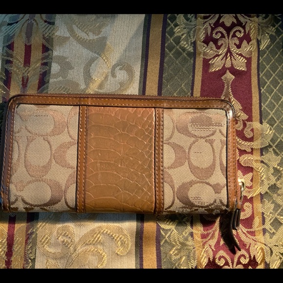 Vintage Coach leather and canvas zippy wallet - Picture 3 of 6